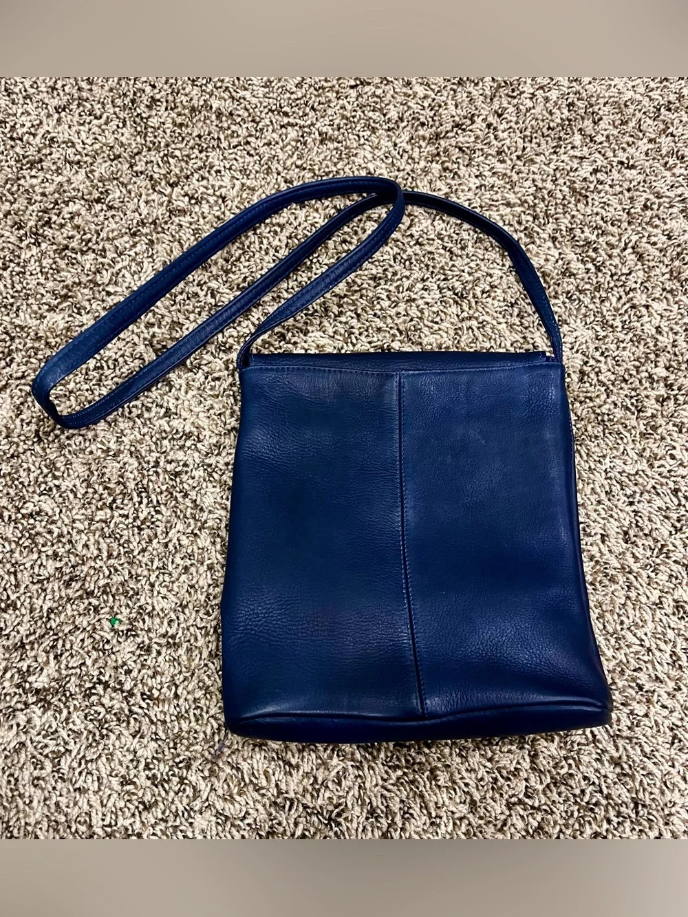 Le Donne Leather Flap-Over Bag Crossbody Bag Navy Casual - Picture 5 of 5